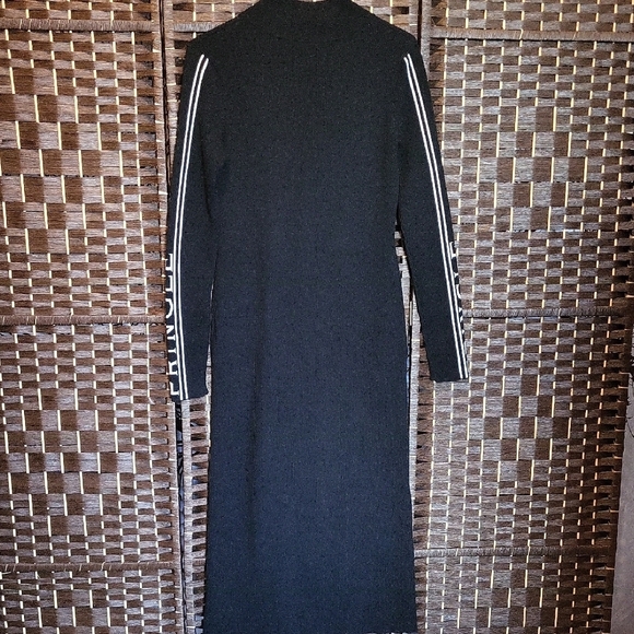 Pringle X H&M Black Long Sleeve Dress with White Accents - Picture 4 of 7